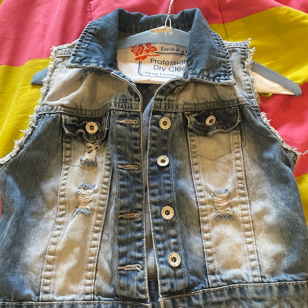 Vintage ripped denim vest